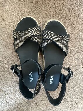 MIA Black and Tan Woven Ankle-Strap Sandals